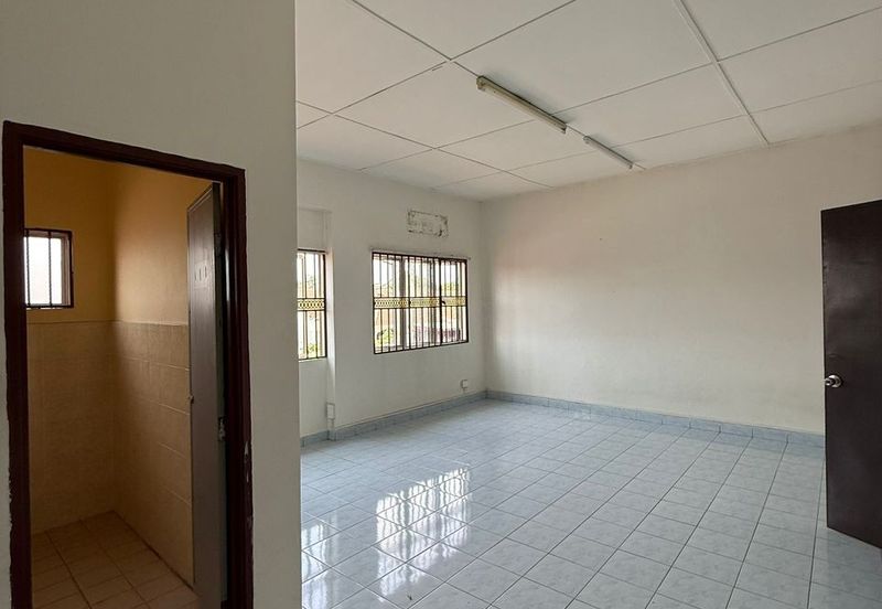 Taman Gembira, Jenjarom