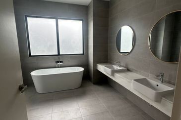 Freesia Residences @ Tropicana Aman