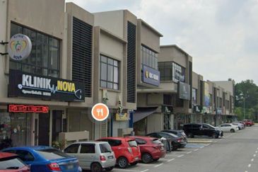 Triana @ Tropicana Amans