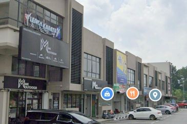 Triana @ Tropicana Amans