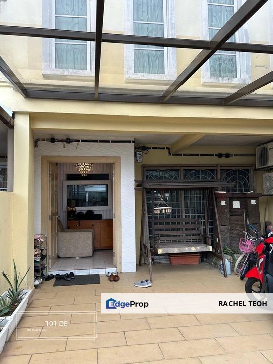 Renovated Extended with Majlis Approval!! Double Storey Terrace @Taman Puchong Utama, Selangor, Puchong