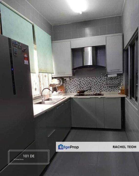 Renovated Extended with Majlis Approval!! Double Storey Terrace @Taman Puchong Utama, Selangor, Puchong