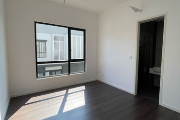 Freesia Residences @ Tropicana Aman