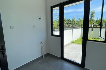 Freesia Residences @ Tropicana Aman