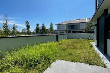 Freesia Residences @ Tropicana Aman