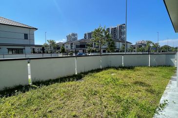 Freesia Residences @ Tropicana Aman