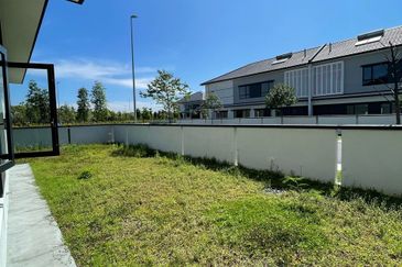 Freesia Residences @ Tropicana Aman