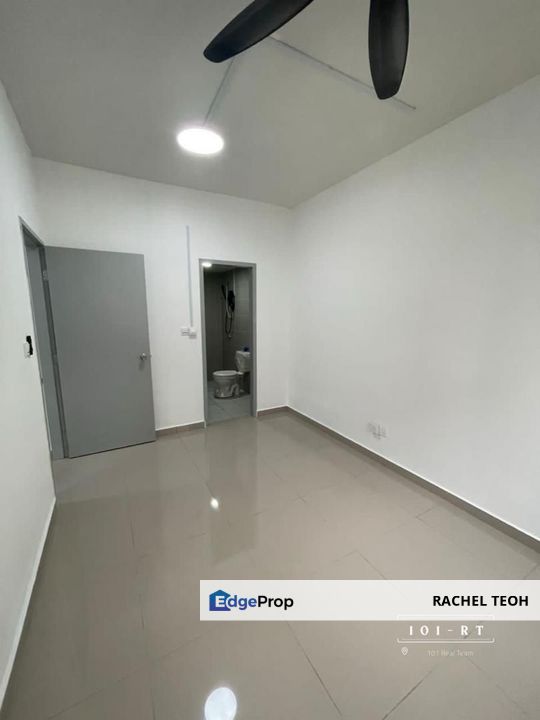 Renovate with Full Tiles!! (3 Bedroom Type) Kemuning IDAMAN @ KOTA KEMUNING , Selangor, Shah Alam