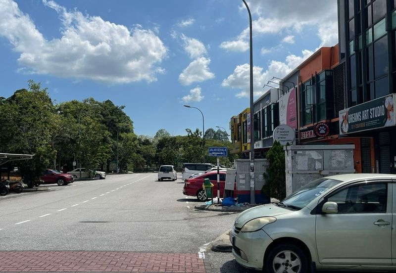 Jalan Anggerik Aranda