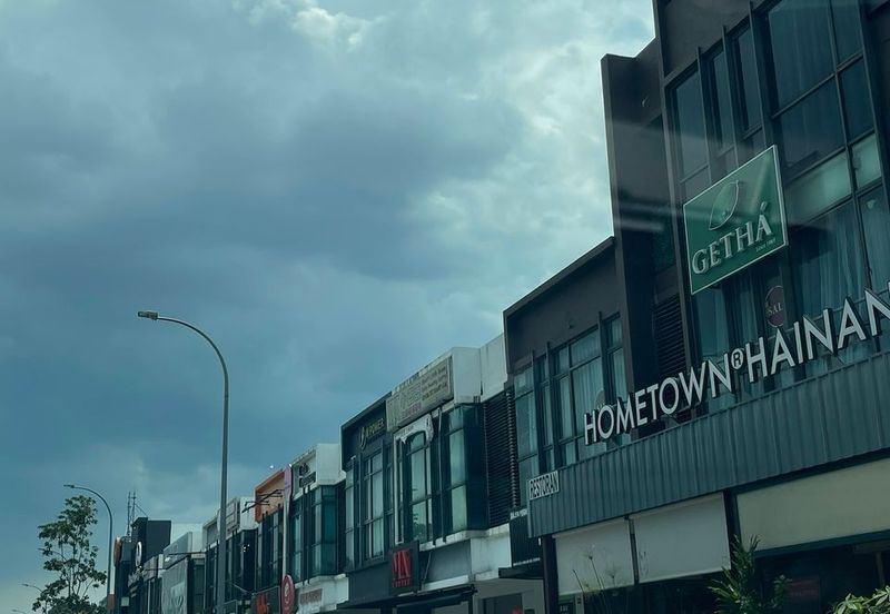 Jalan Anggerik Aranda