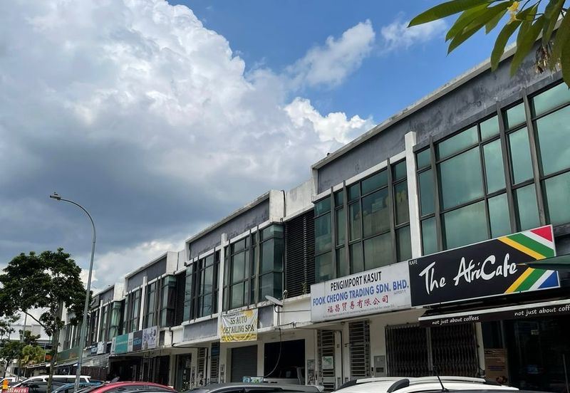 Jalan Anggerik Aranda