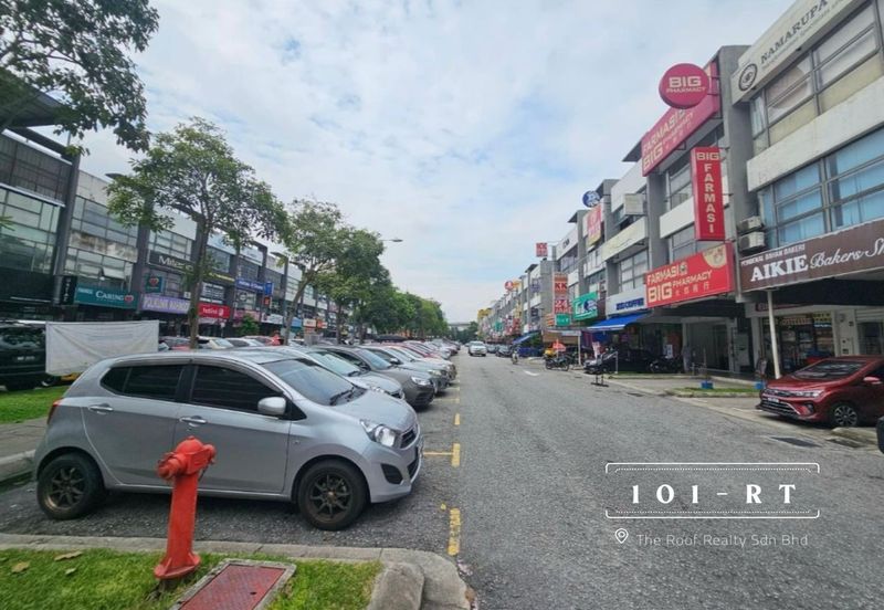 The Trillium @Lake Fields