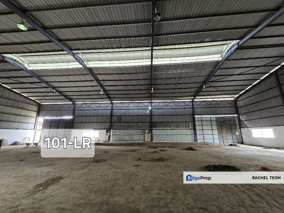 Near Mainroad!! 14500sqft Light Industrial Warehouse @ Jalan Bukit Kemuning, Shah Alam For Rent, Selangor, Shah Alam