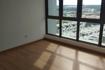 Lake Point Residence