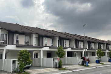 Arahsia Residences, Tropicana Aman