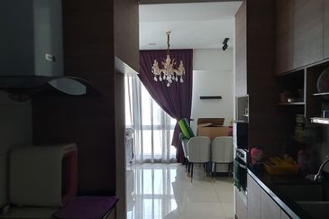 Lake Point Residence