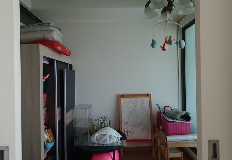 Lake Point Residence