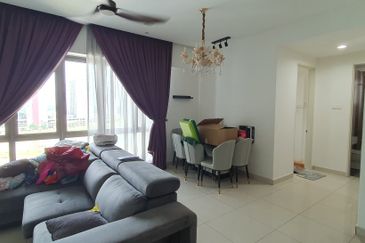 Lake Point Residence