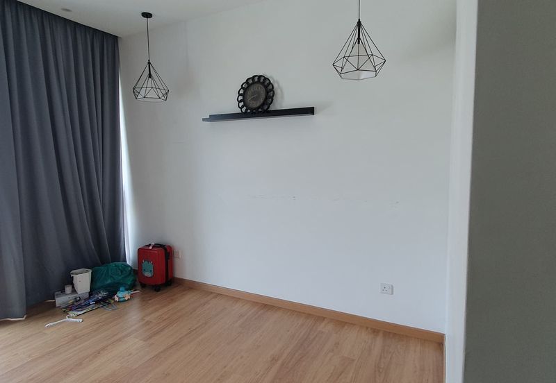 Lake Point Residence