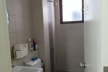 Lake Point Residence