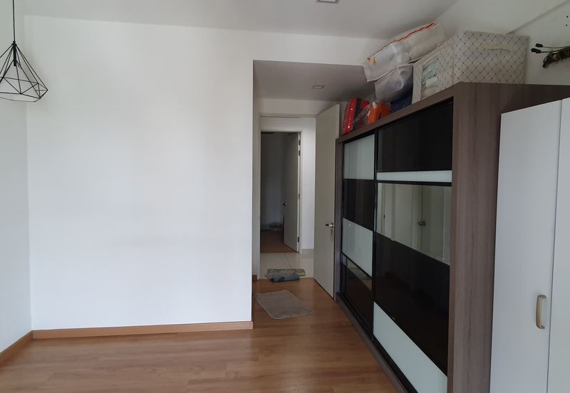 Lake Point Residence