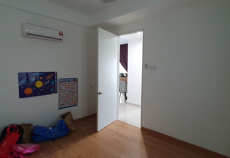 Lake Point Residence