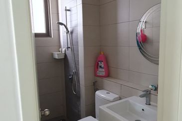 Lake Point Residence