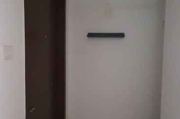 Lake Point Residence