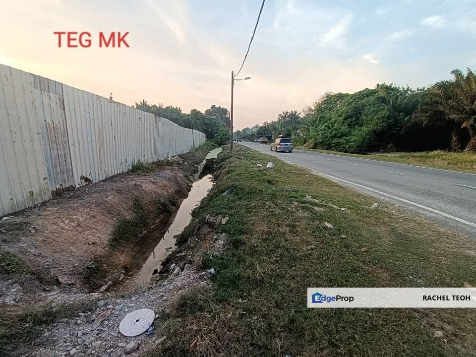 Car Accessible!! 1 Acre Flat Land with Fencing @ Telok Penglima Garang For Rent, Selangor, Kuala Langat