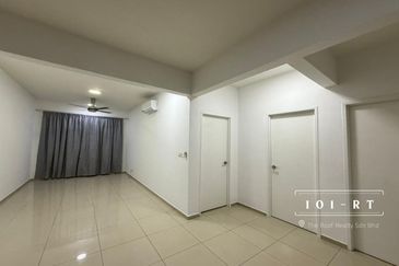 Gravit8 @ Klang South