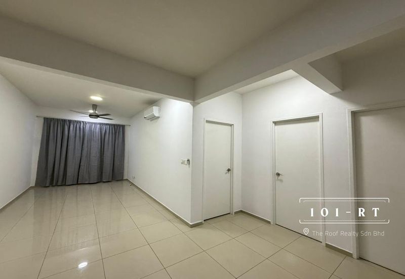 Gravit8 @ Klang South