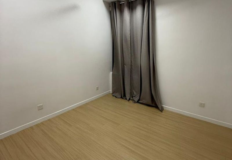 Gravit8 @ Klang South