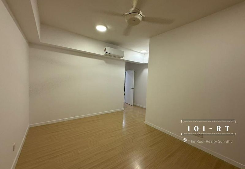 Gravit8 @ Klang South