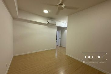 Gravit8 @ Klang South