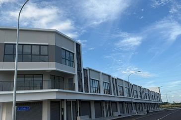 BRAND NEW!! Double Storey Shop @IJM Rimbayu Uptown Square (U2) Kota Kemuning For Rent