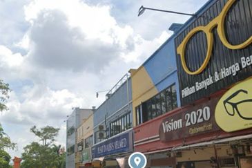 FACING MAINROAD!! 1st Floor Shop @ Jalan Emas, Bandar Sungai Emas Banting