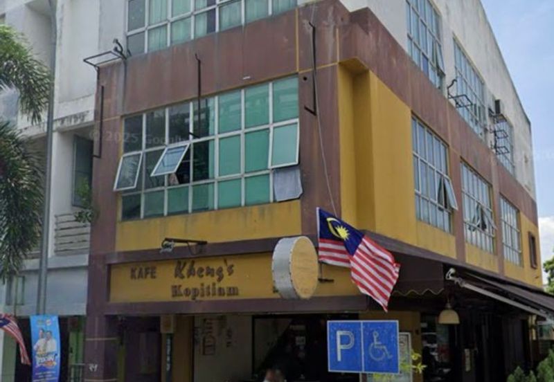 LIMITED!!!CORNER 3 Storey Shop @ Pusat Perdagangan Banting, Jalan Cemerlang For Sale