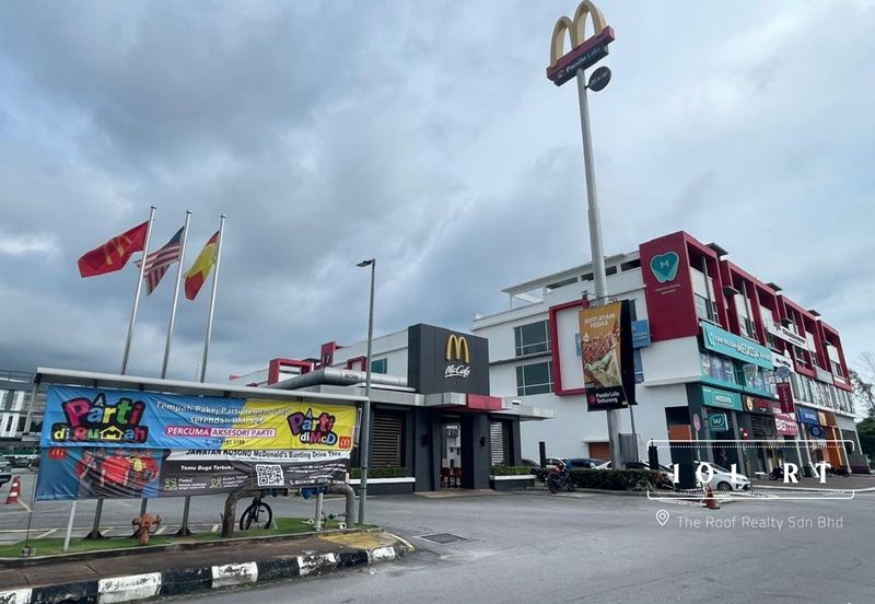 First Floor Shop @ Pusat Perdagangan Banting, Jalan Cemerlang For Rent