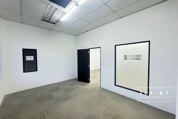 Pusat Komersial Seksyen 7