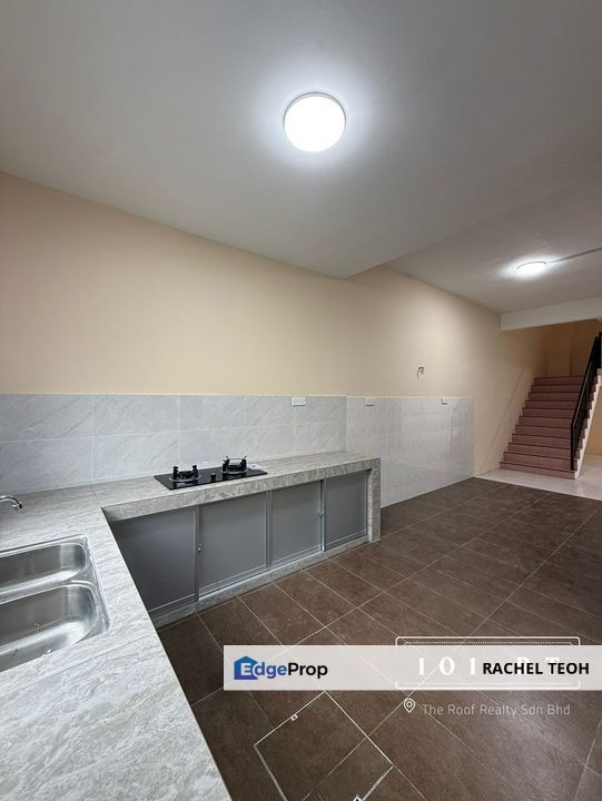 GOOD CONDITION!!! Double Storey House @ Taman Manggis Jaya Banting For Sale, Selangor, Banting