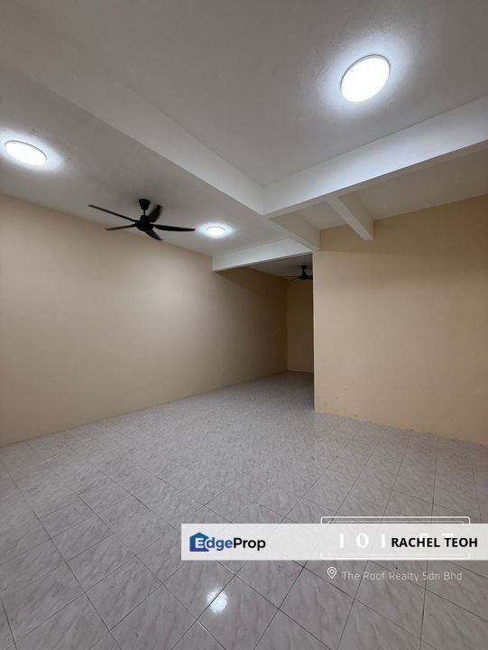 GOOD CONDITION!!! Double Storey House @ Taman Manggis Jaya Banting For Sale, Selangor, Banting