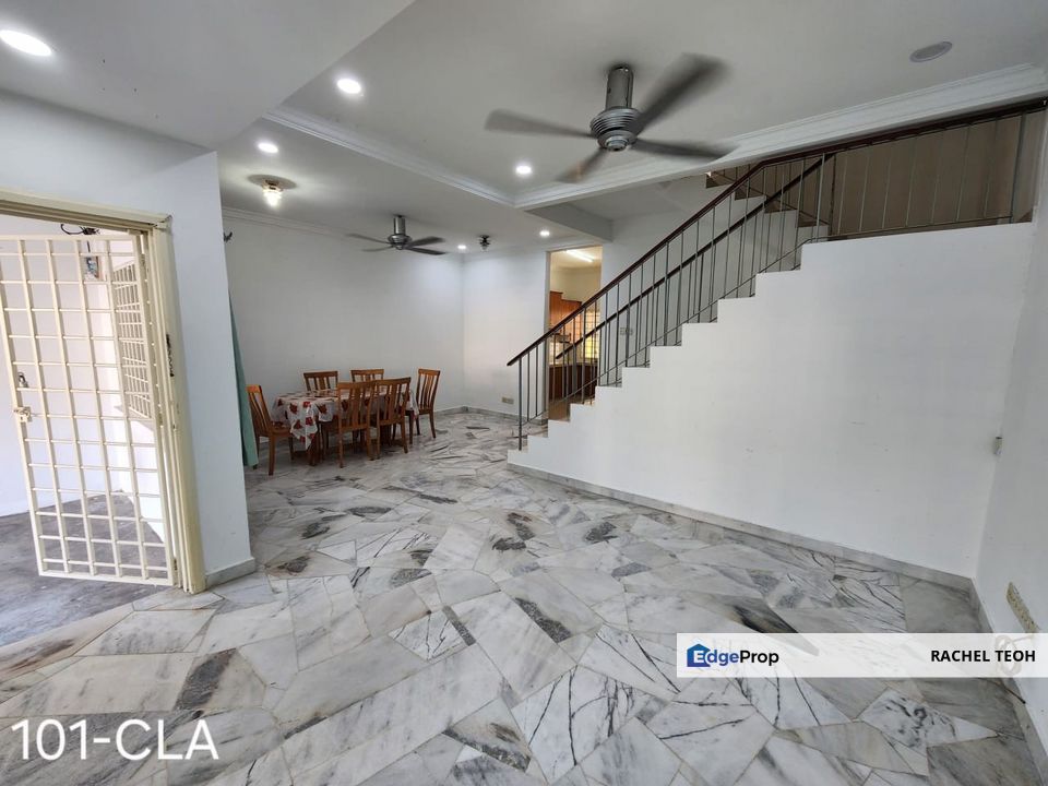 Good Condition!! Double Storey House @ Taman Equine Seri kembangan For Sale, Selangor, Seri Kembangan