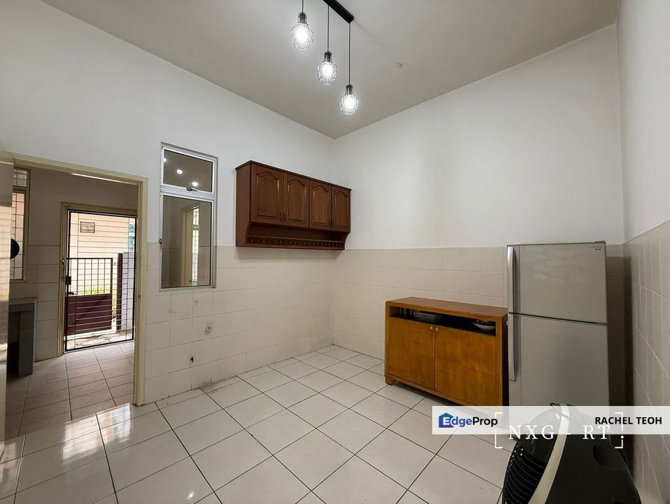 FULLY FURNISH Double Storey House @ Kemuning Utama Bayu, Kota Kemuning, Selangor, Shah Alam