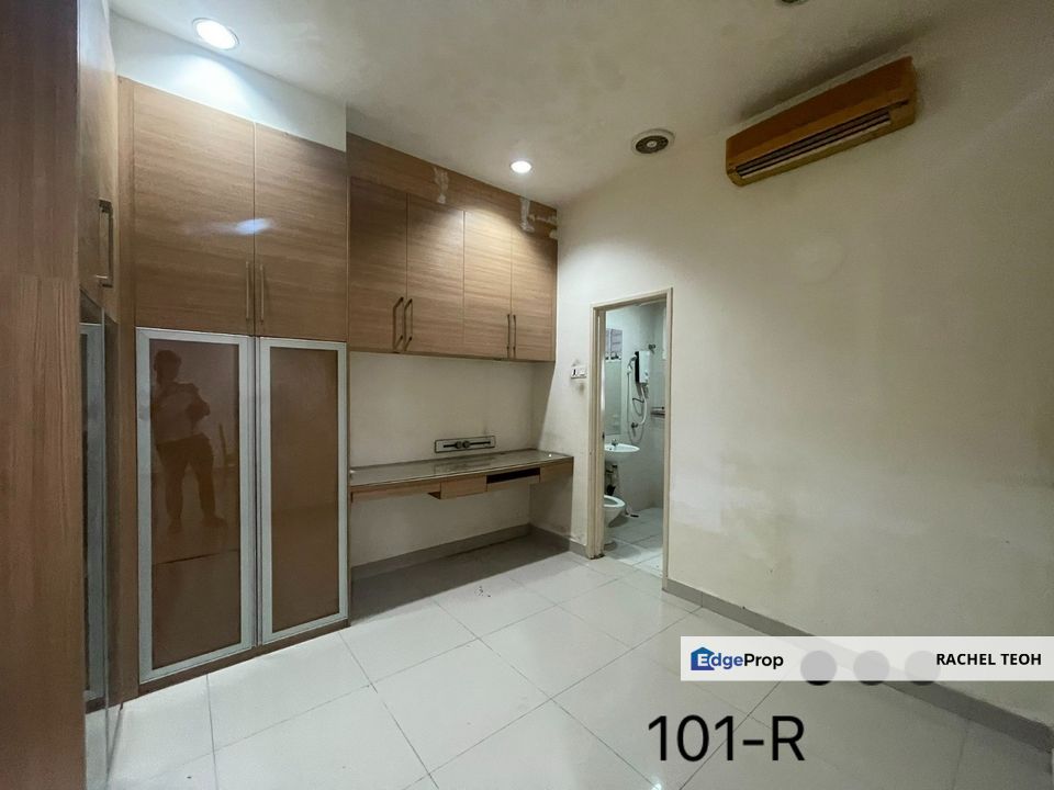 Kitchen Extended!! Double Storey House @ Kemuning Indah residence Kota Kemuning Shah Alam For Sale, Selangor, Shah Alam