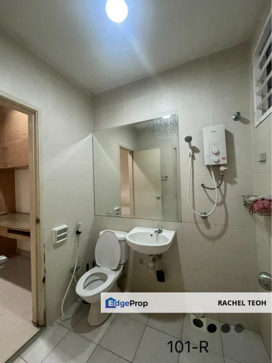 Kitchen Extended!! Double Storey House @ Kemuning Indah residence Kota Kemuning Shah Alam For Sale, Selangor, Shah Alam