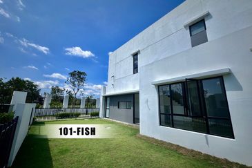 AAA STOCK!!! Eco Sanctuary Sencilia Double Storey Endlot with Big Land