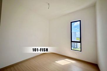 AAA STOCK!!! Eco Sanctuary Sencilia Double Storey Endlot with Big Land