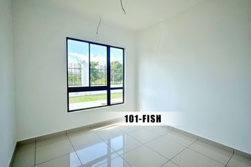 AAA STOCK!!! Eco Sanctuary Sencilia Double Storey Endlot with Big Land