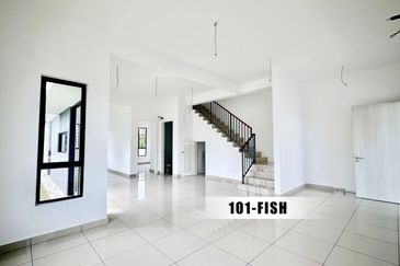 AAA STOCK!!! Eco Sanctuary Sencilia Double Storey Endlot with Big Land