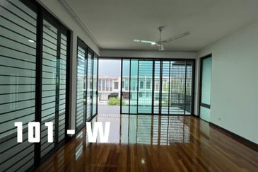 Duta Villa, Setia Alam